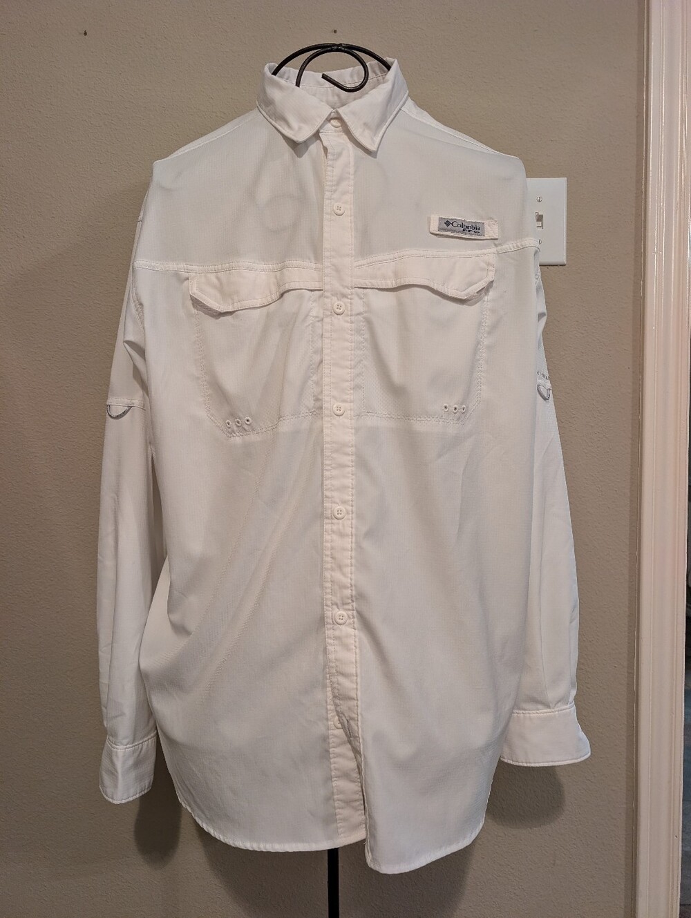Columbia White Long-Sleeve Ventilated Outdoor Shirt